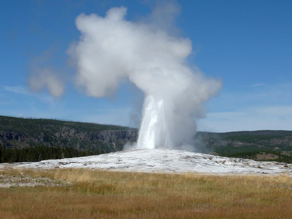 Yellowstone Old faithfull et ses environs (7).JPG